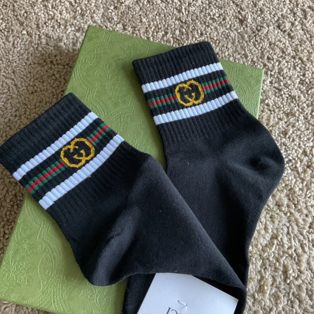 Gucci Logo Socks - Picture 2 of 3